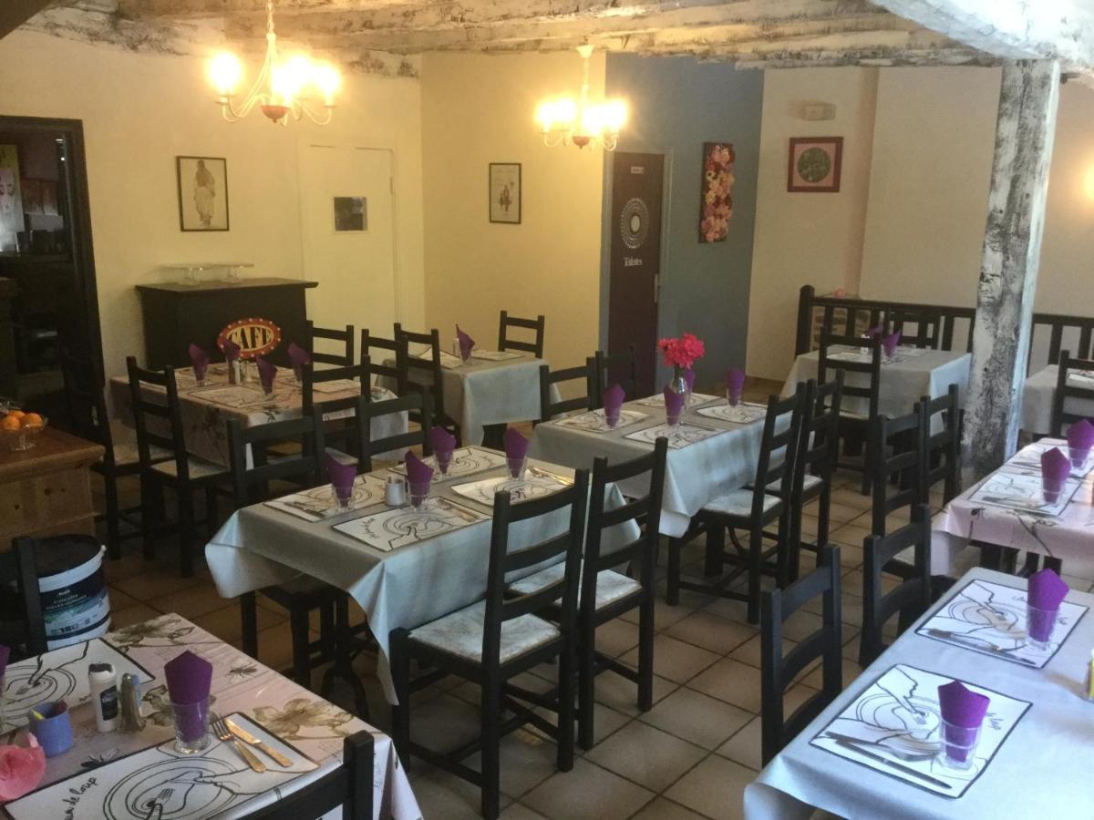 Auberge Henri IV Segur-le-Chateau Esterno foto