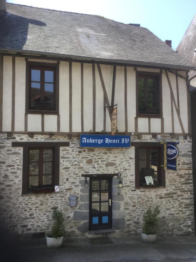 Auberge Henri IV Segur-le-Chateau Esterno foto